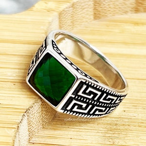 Mens Handmade Ring, Turkish Handmade Silver Men Ring, Ottoman Mens Ring, Emerald Ring, Cubic zircon, Gift for Him, 925k Sterling Silver Ring