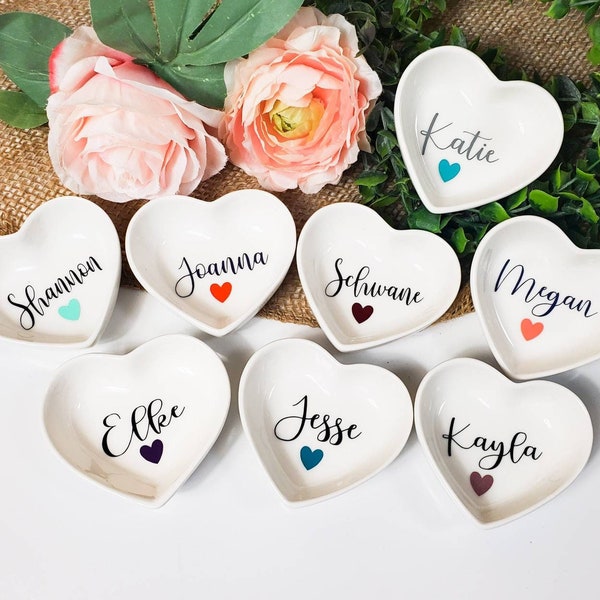 Personalized Heart Shaped Ring Dish/Trinket Dish/Bridesmaid Proposal Box/Bride Gift/Engagement Gift/Bridal Shower Gift/Heart Ring Holder