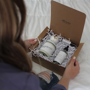Zestaw upominkowy Vegan Spa, Pakiet pielęgnacyjny do relaksu, Ekologiczna pielęgnacja siebie, Zestaw upominkowy ze świecami, Kosz upominkowy Cocooning, Prezent na Dzień Soku, Dzień Matki, gif