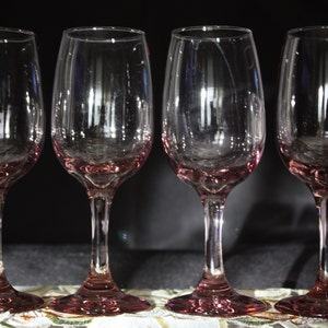 Libbey premiere Plum/Pink Wine Glasses - Set of 4