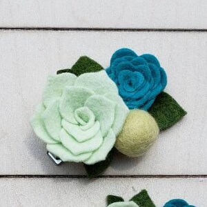 Rose and succulent clip / toddler hairbow / baby hair clip / hair accessory / felt succulents / felt rose / felt flowers