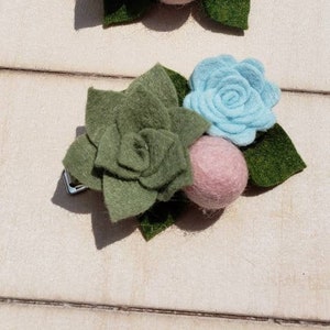 Rose and succulent clip / toddler hairbow / baby hair clip / hair accessory / felt succulents / felt rose / felt flowers