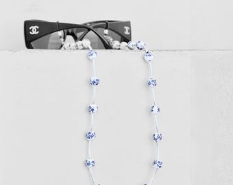 Blåvit pärlkedja med glasögon | Blommig solglasögonrem | Glasögonhalsband