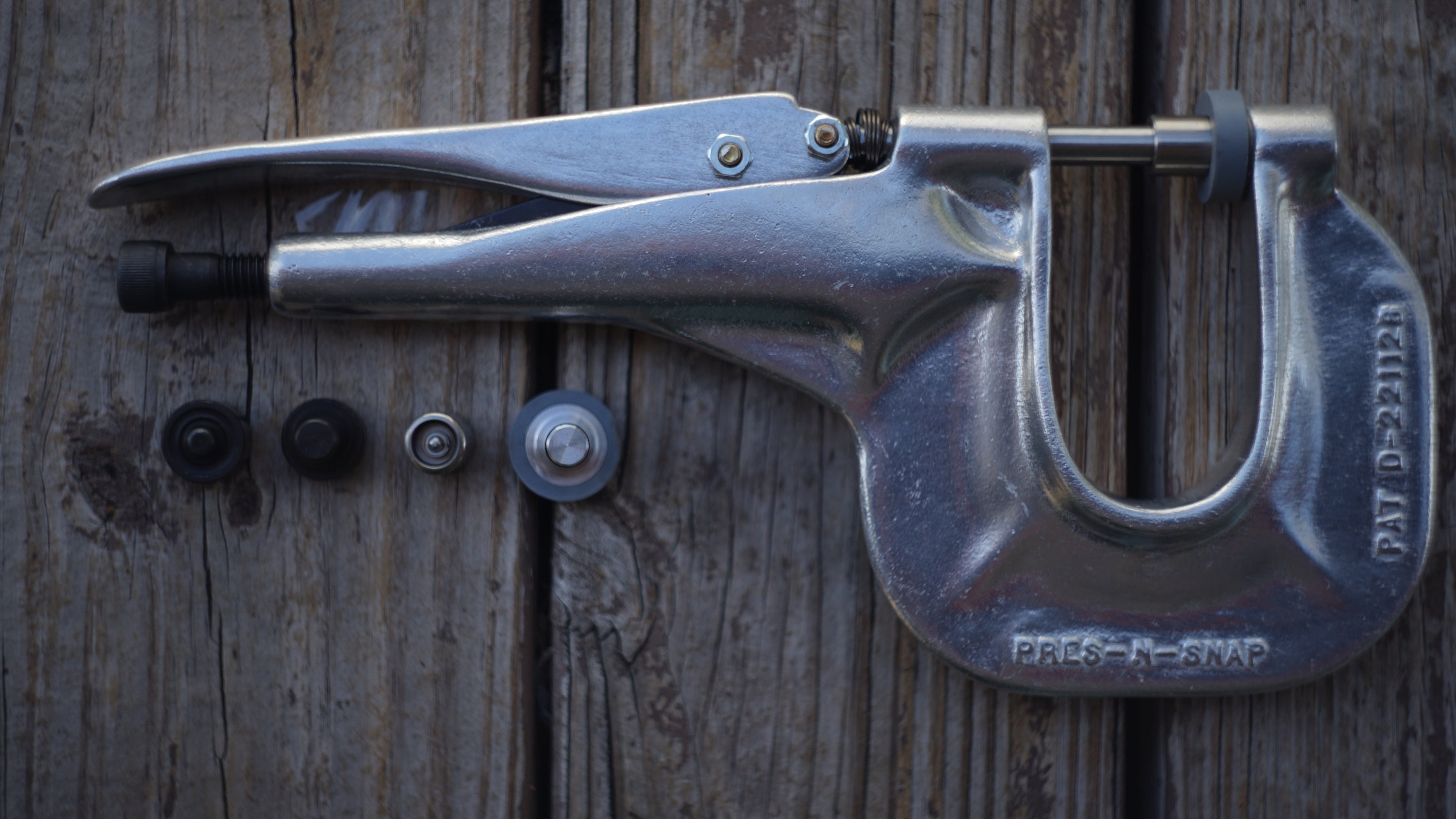 Hoover Press N' Snap Tool for Buttons, Grommets, Snaps Tool best Price