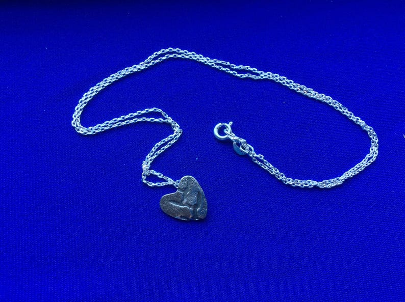 Mini heart pendant necklace, Tiny heart charm necklace, Friendship gift, BFF gift, BFF jewelry, Mom gift, Minimalist jewelry image 2
