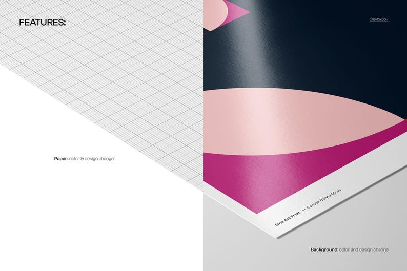 Op de afbeelding: Een fine art print met een glanzende afwerking. Het ontwerp toont geometrische vormen in roze, donkerblauw en wit. De tekst "FEATURES:" en "Paper: color & design change" zijn zichtbaar. De achtergrondkleur en het ontwerp kunnen worden gewijzigd.