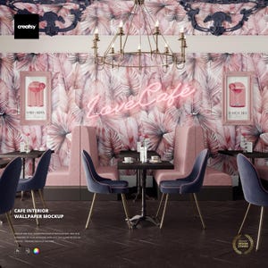 Op de afbeelding: Interieurontwerp mockup van een café met roze en wit bloemenbehang, een roze neonbord met "Love Cafe" en ingelijste cocktailkunst. Het café heeft zwarte tafels, blauwe fluwelen stoelen en een kroonluchter.