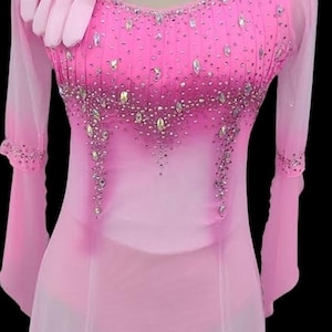 Bellissimo vestito da pattinaggio rosa, realizzato su misura per il vestito da pattinaggio su ghiaccio, splendido vestito da pattinaggio di figura, pieno di scintillii