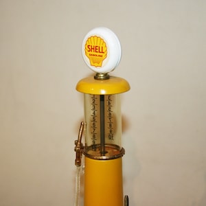 Die Cast Metal 1930's Gas Pump replica, Dollhouse, Vintage miniatures, Dollhouse gas station