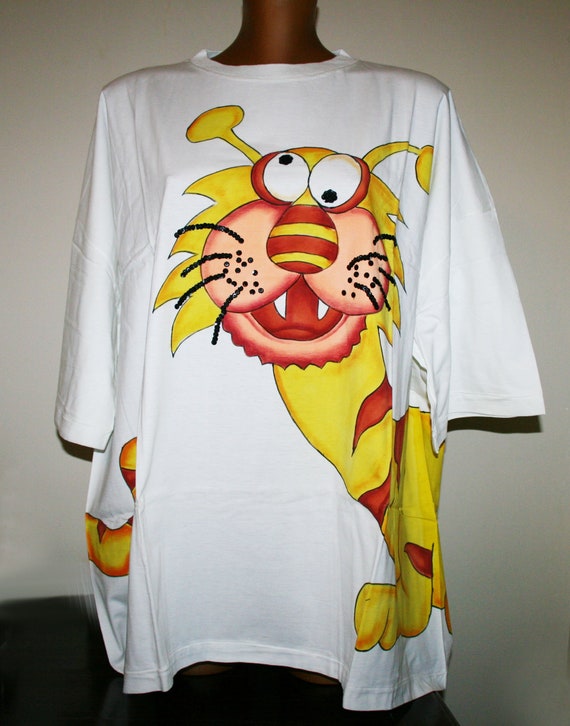 LION Rare vintage 80s HANDPAINTED TSHIRT/Short sle
