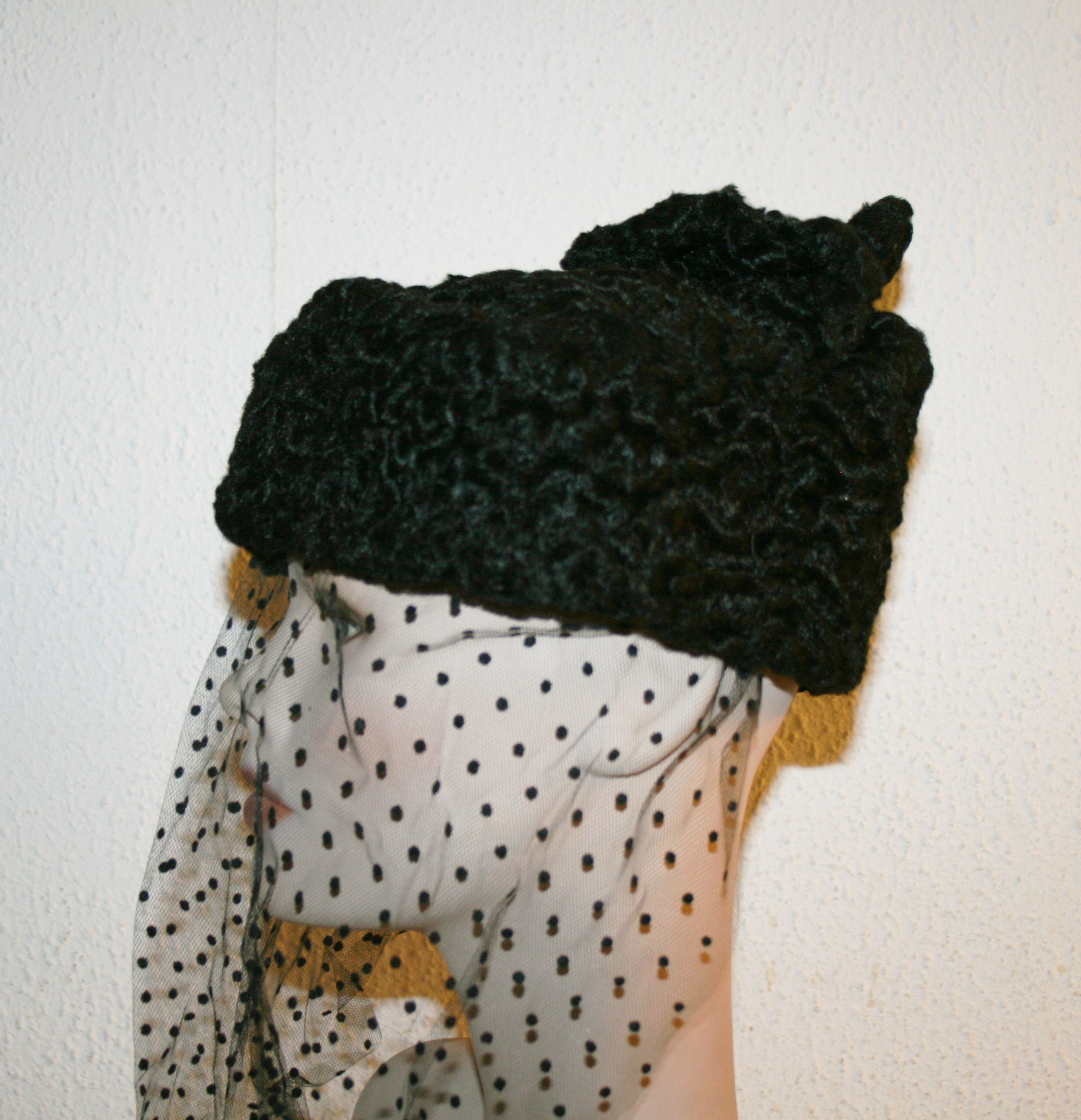 Black Persian Lamb Hat, Curly Lamb Hat, Woman Fur Hat, 1980s Hat, Italian Hat, Astrakhan