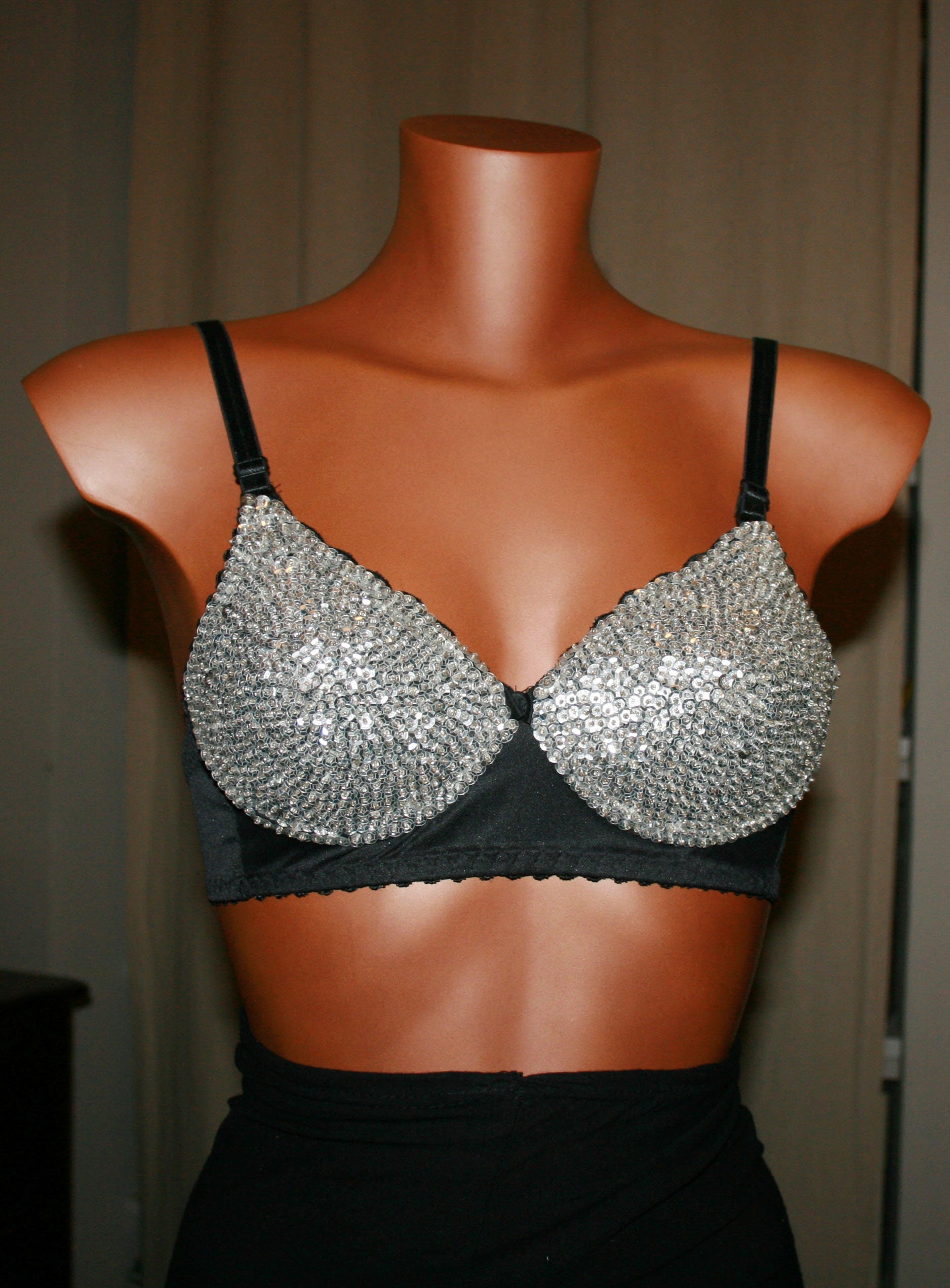 90s Y2K Gold Sequin Bra Top Madonna Spice Girls Lady Gaga Diva Club Party 