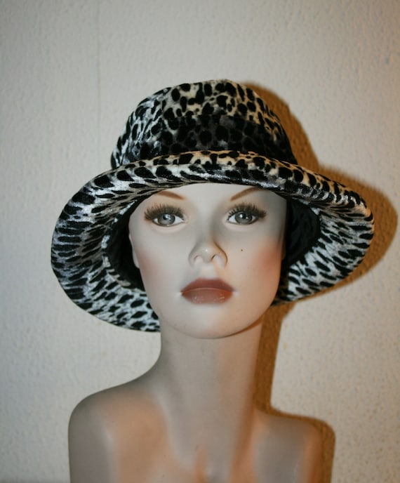 Animal print hat, thermal Hat, vintage hat, hat,