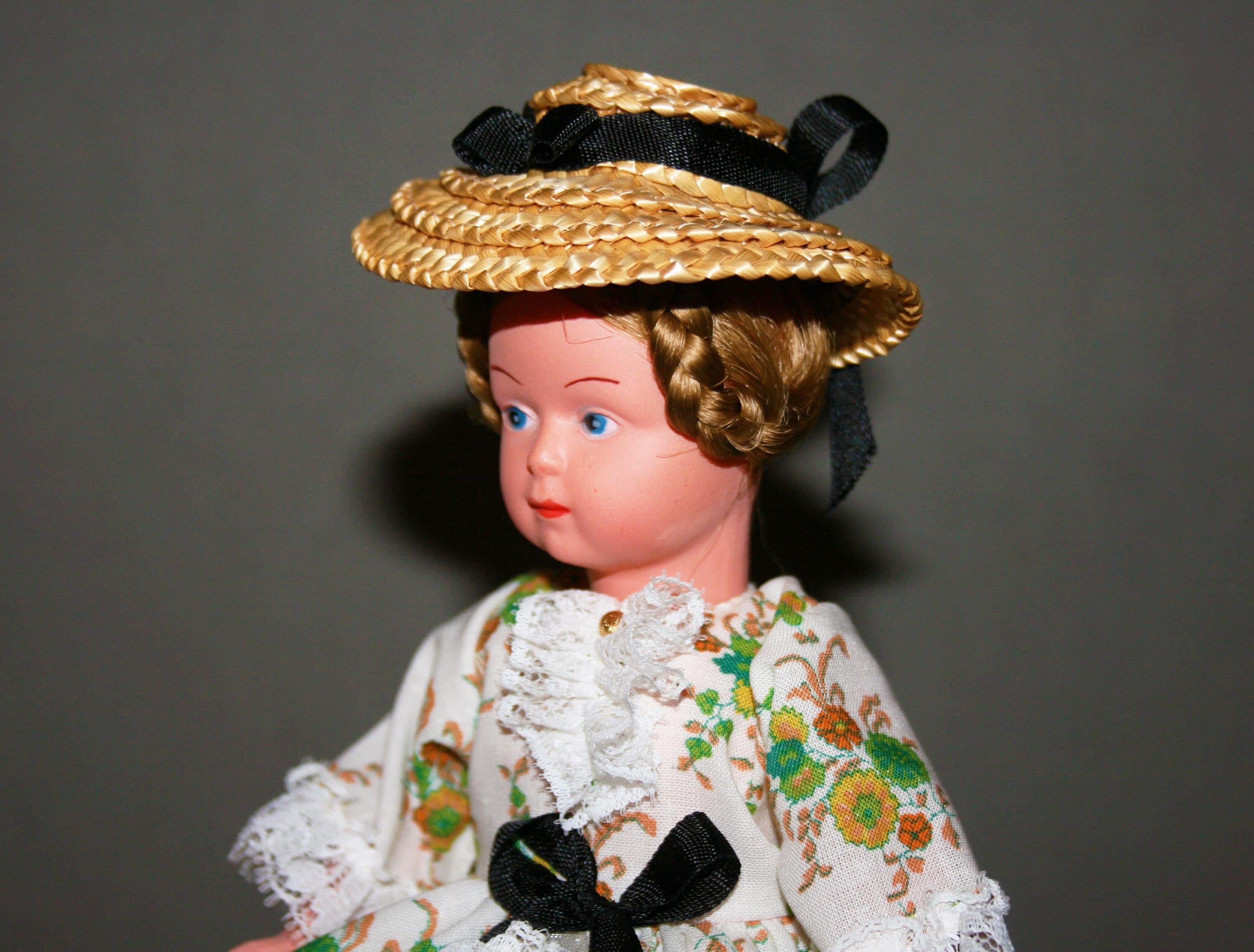 Pendentif poupée d'Halloween 6Pcs avec chapeau de Rwanda