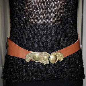 BELT brown LEATHER WOMAN/vintage 80s/ special brass buckle belt/Wide belt/ The hip belt/Rare belt/Boho belt/gift for her image 2