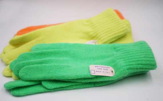 Wool unworn gloves in fluorescent colors -Winter … - image 3