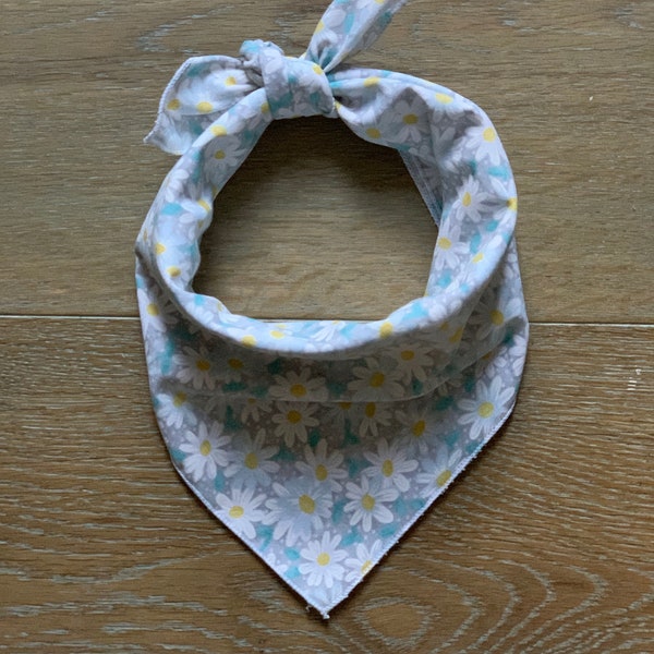 Dog Bandana, Easter, Boho dog bandana, summer dog bandana, daisy bandana, Spring