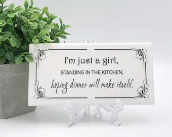 Letrero de cocina divertido: frase de la película Notting Hill recreada - Azulejo de cerámica con caballete