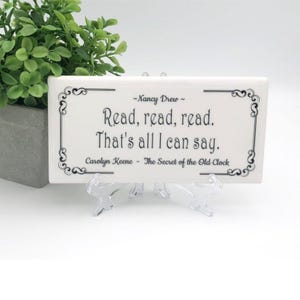 Nancy Drew Book Sign: Secret of the Old Clock, Free Easel