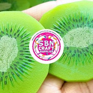 5pc 3D Sliced Kiwi Artificial Fruit Bowl Decoration Chunks Cabochon Charms Food Model Simulation Food Fake Bake Toppings Fake Food (0044)