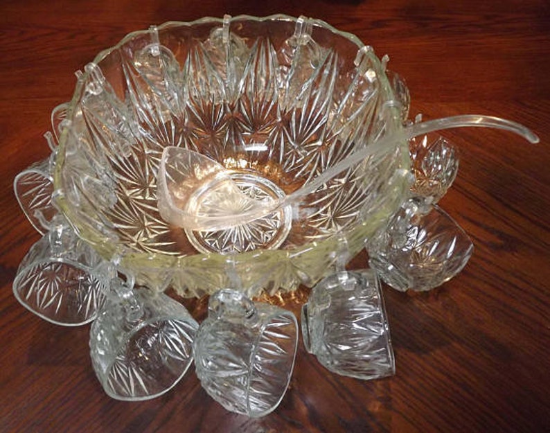 Hazel Atlas Williamsport Punch Bowl Set 12 Cups And Hooks Etsy