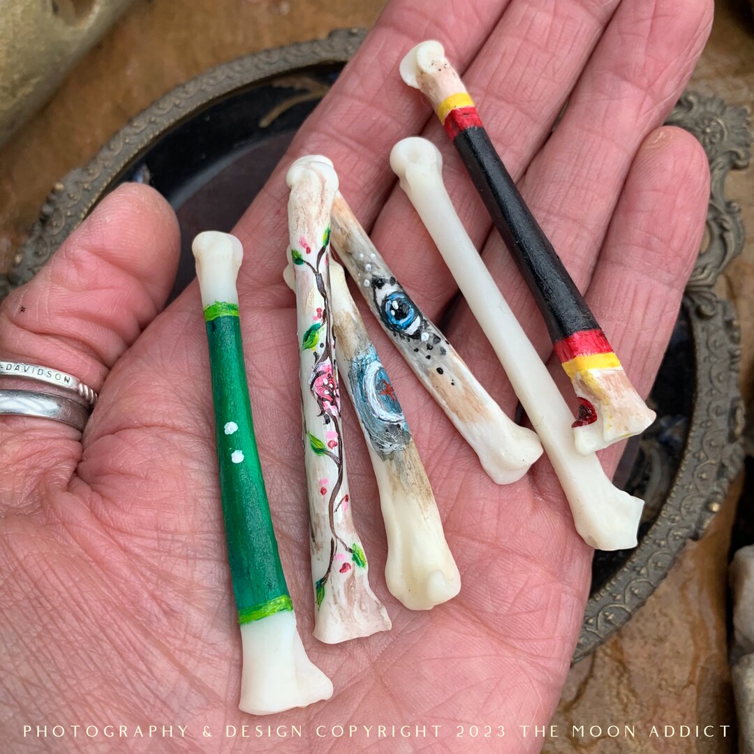 Bone Throwing Set / Bone Casting Set / Bone Divination Set / Etsy