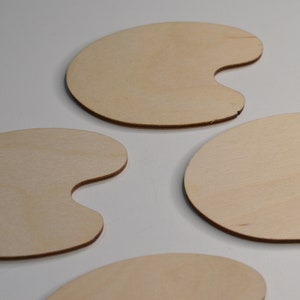 Pack of 20 handmade wooden palette shapes 7.5 cm