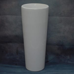 Cylindrical ceramic flower holder