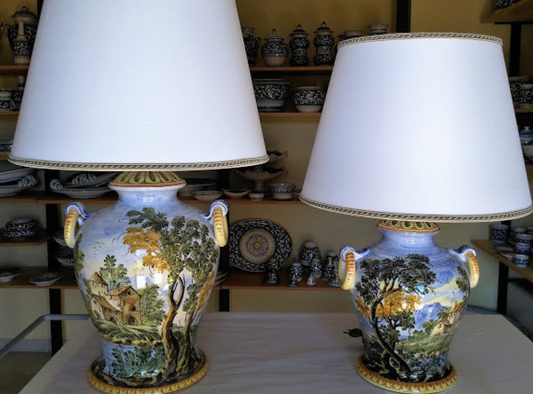 Lampada in ceramica di Castelli dipinta a mano - Etsy 日本