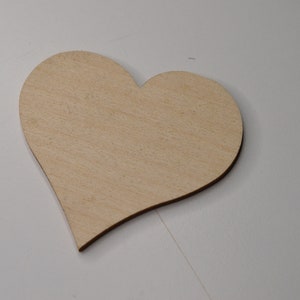Sagoma in legno forma cuore cm 6,5 fatta a mano