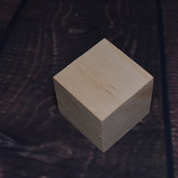 Cubo in legno artigianale cm 3,9x3,9x3,9