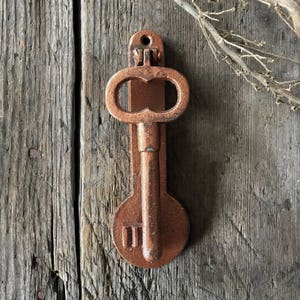 Key Door Knocker, Cast Iron Door Knocker, Farmhouse Decor, Key Wall Decor, Door Hardware, Door Knocker, Iron Wall Decor