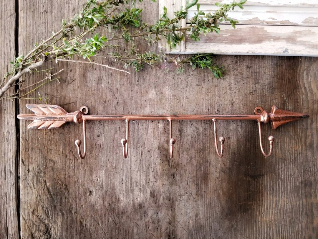 Rustic Metal Arrow Wall Hook: Boho Key Leash Holder