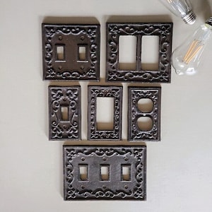 Flor de lis, cubiertas para interruptores, placas para interruptores de luz, cubiertas para interruptores de luz, cubierta para 4 interruptores, placa cuádruple, toma de corriente dúplex, balancín doble