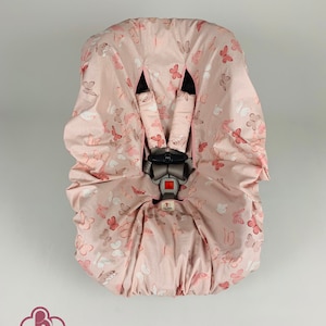 Protector de asiento de coche para bebé con diseño de mariposas en tonos rosa con fundas para correas, 100 % algodón orgánico, regalo personalizado para baby shower o mamá