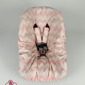 Protector de asiento de coche para bebé con diseño en zigzag en rosa y rubor, con fundas para correas, 100 % algodón orgánico, regalo personalizado para baby shower o mamá
