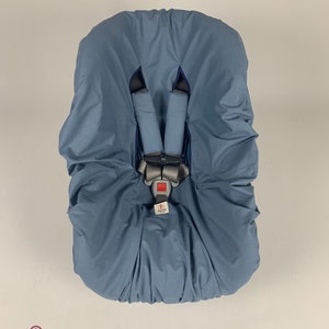 Protector de asiento de coche para bebés en azul índigo con fundas para correas, 100 % algodón orgánico, regalo personalizado para baby shower