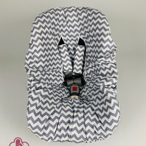Protector de asiento de coche para bebé en diseño en zigzag gris y blanco con fundas para correas, 100 % algodón orgánico, regalo personalizado para baby shower o mamá