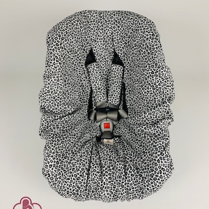 Protector de asiento de coche para bebé con estampado de leopardo en blanco y negro y fundas para correas, 100 % algodón orgánico, regalo personalizado para baby shower o mamá