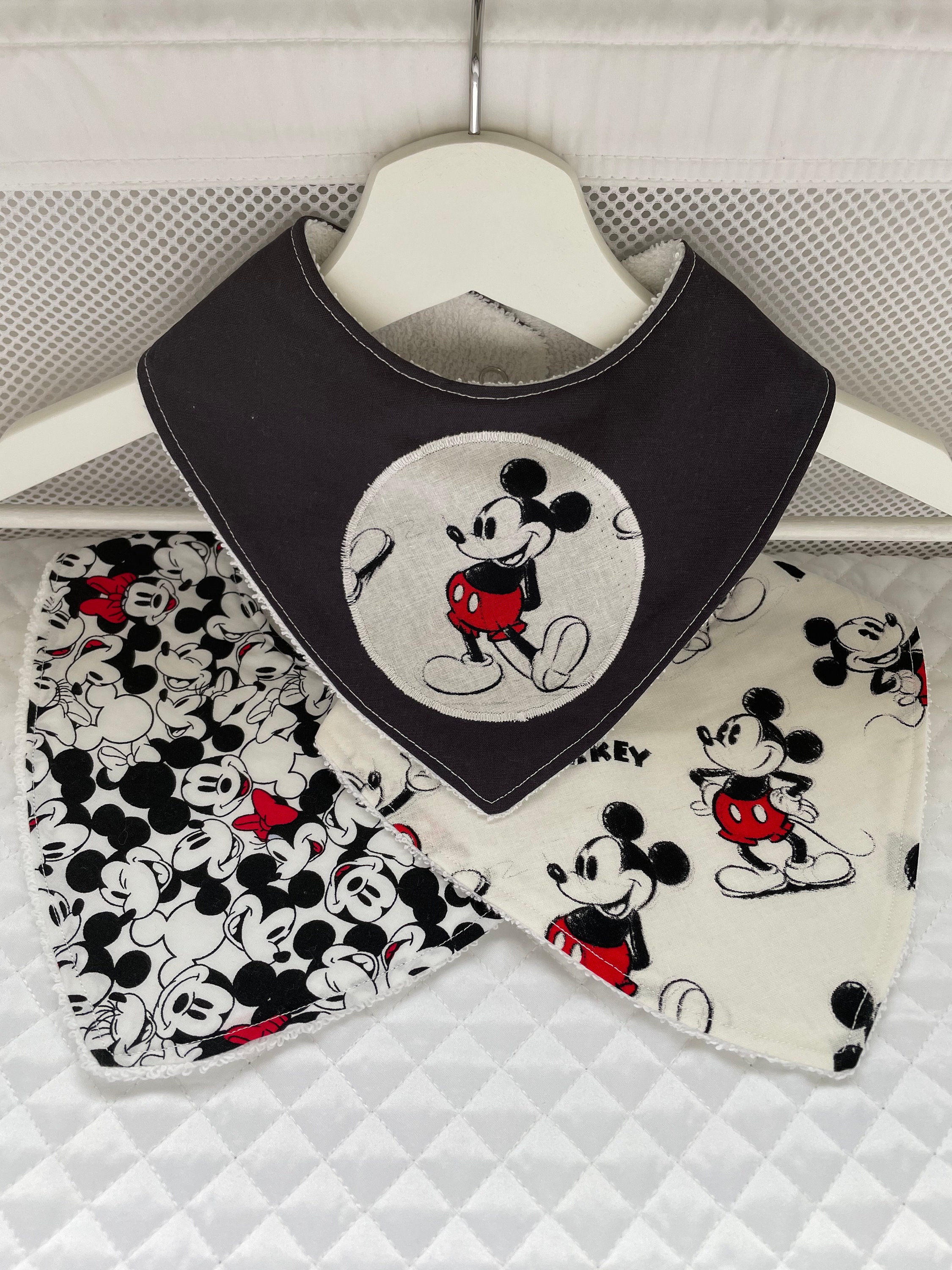 New York Giants / Disney Mickey Mouse All Pro Baby Bib - MFC Authentics &  Framing