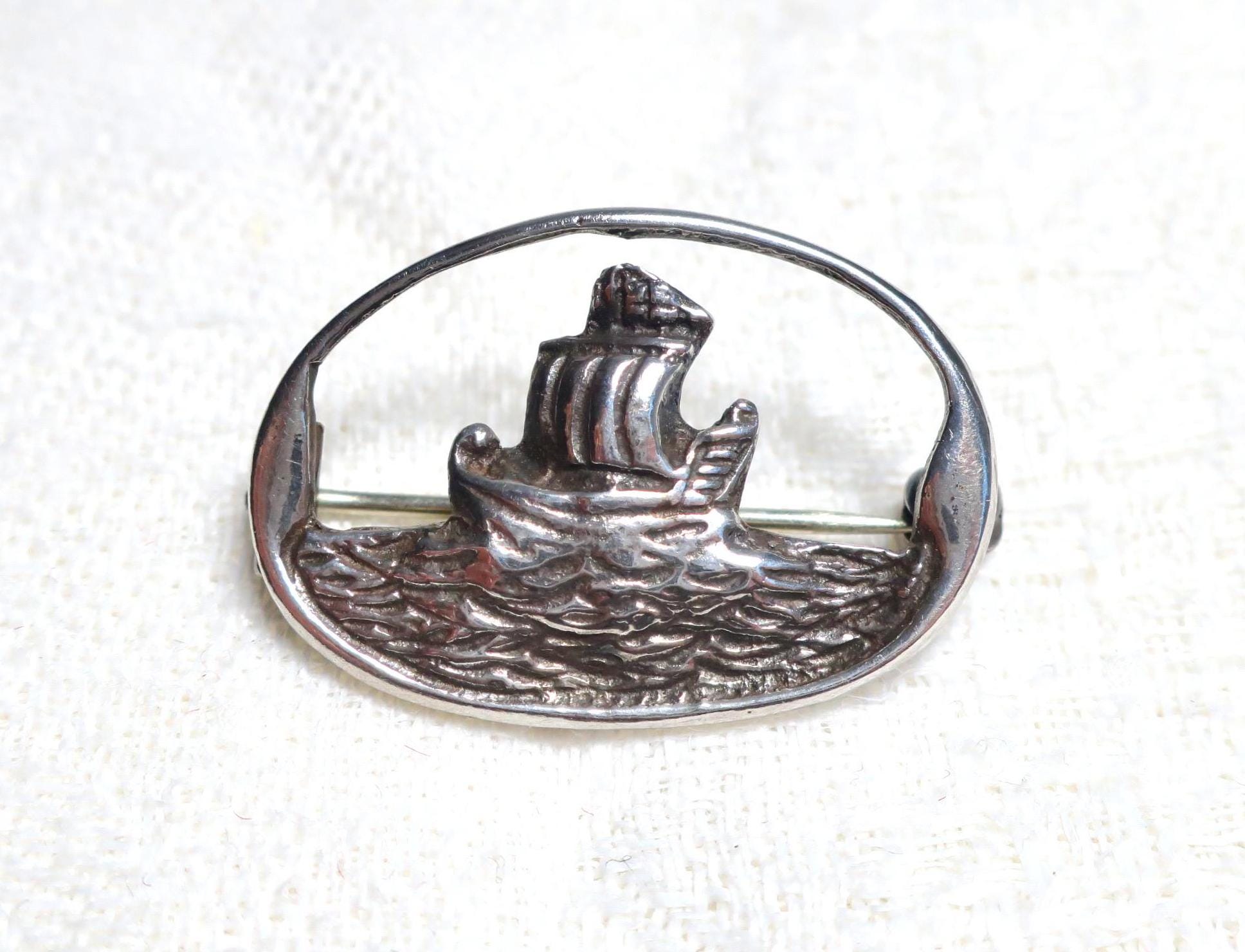 Broche Ancienne Drakkar En Argent - Fin XIXe Siècle, Occasion, Pièce Historique