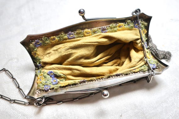 Antique 1920s solid sterling silver mesh top hand… - image 7