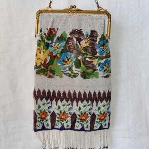 Vintage 1920s Art Deco beadwork beaded fringe top handle evening cocktail bag with gilt metal frame