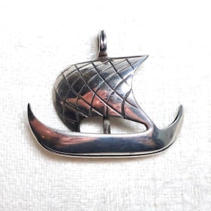 Vintage Scandinavian Danish Norwegian modernist sterling silver 925S Viking longship pendant