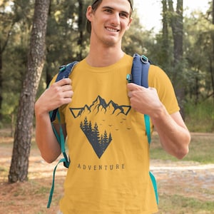 Camiseta adulta com slogan de aventura selvagem ao ar livre, algodão pesado, múltiplas cores