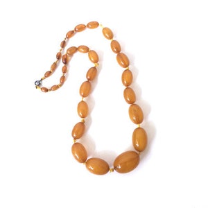 VINTAGE 1960 bakelite necklace necklace