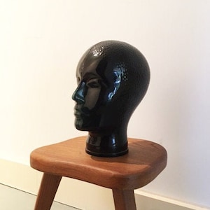 VINTAGE 1970 head hat wig marotte glass