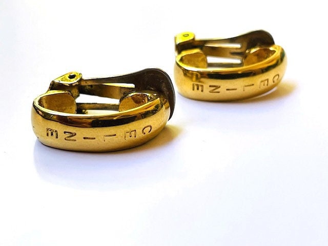 Boucles D'Oreilles Clips Vintage Céline - Cabochons Roses Sur Monture Jaune Résine - Occasion