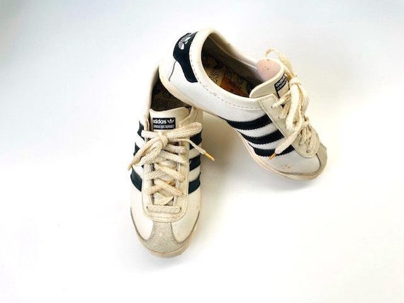 ADIDAS Vintage 1970 RARE Model Made in FRANCE Gym Sneakers