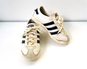 ADIDAS Vintage 1970 RARE Model Made in FRANCE Gym Sneakers